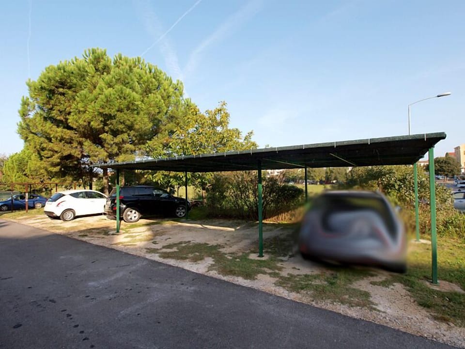 Free self parking
