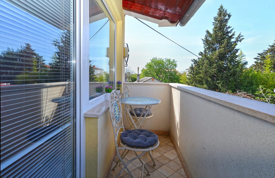 Standard Apartment, 2 Bedrooms (0283) | Balcony