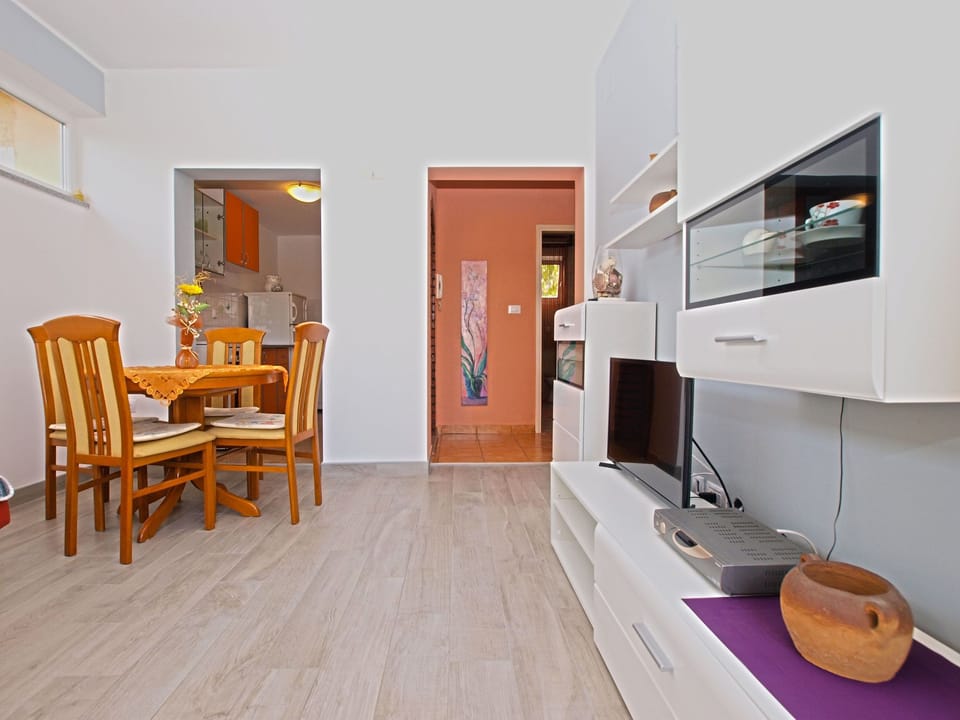 Standard Apartment, 1 Bedroom (1200/11029) | Living area | TV