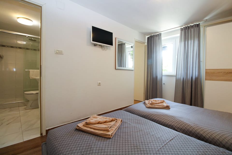 Standard Apartment, 1 Bedroom (0310) | 1 bedroom, iron/ironing board, free cribs/infant beds, free WiFi