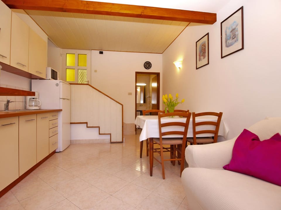 Standard Apartment, 1 Bedroom (0400) | Living area | TV