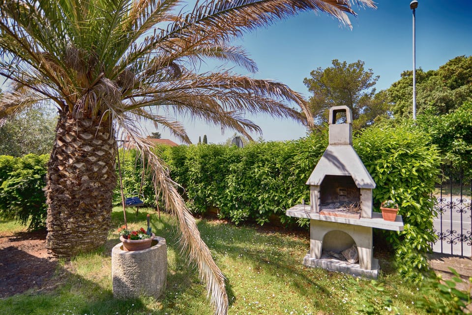 BBQ/picnic area