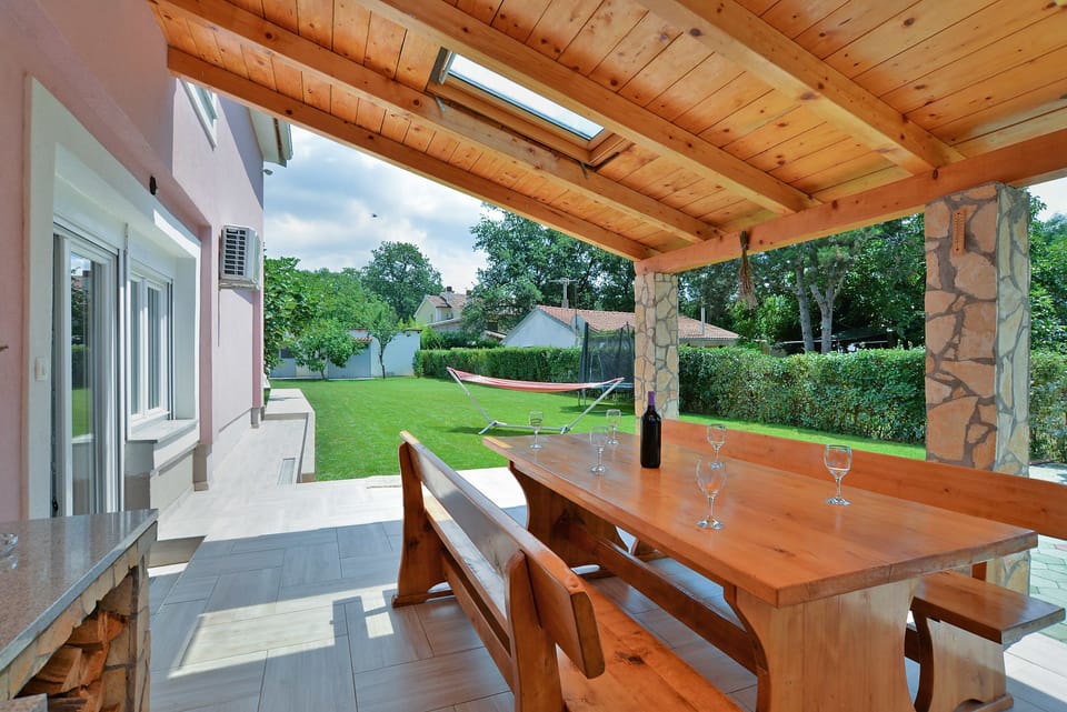 BBQ/picnic area
