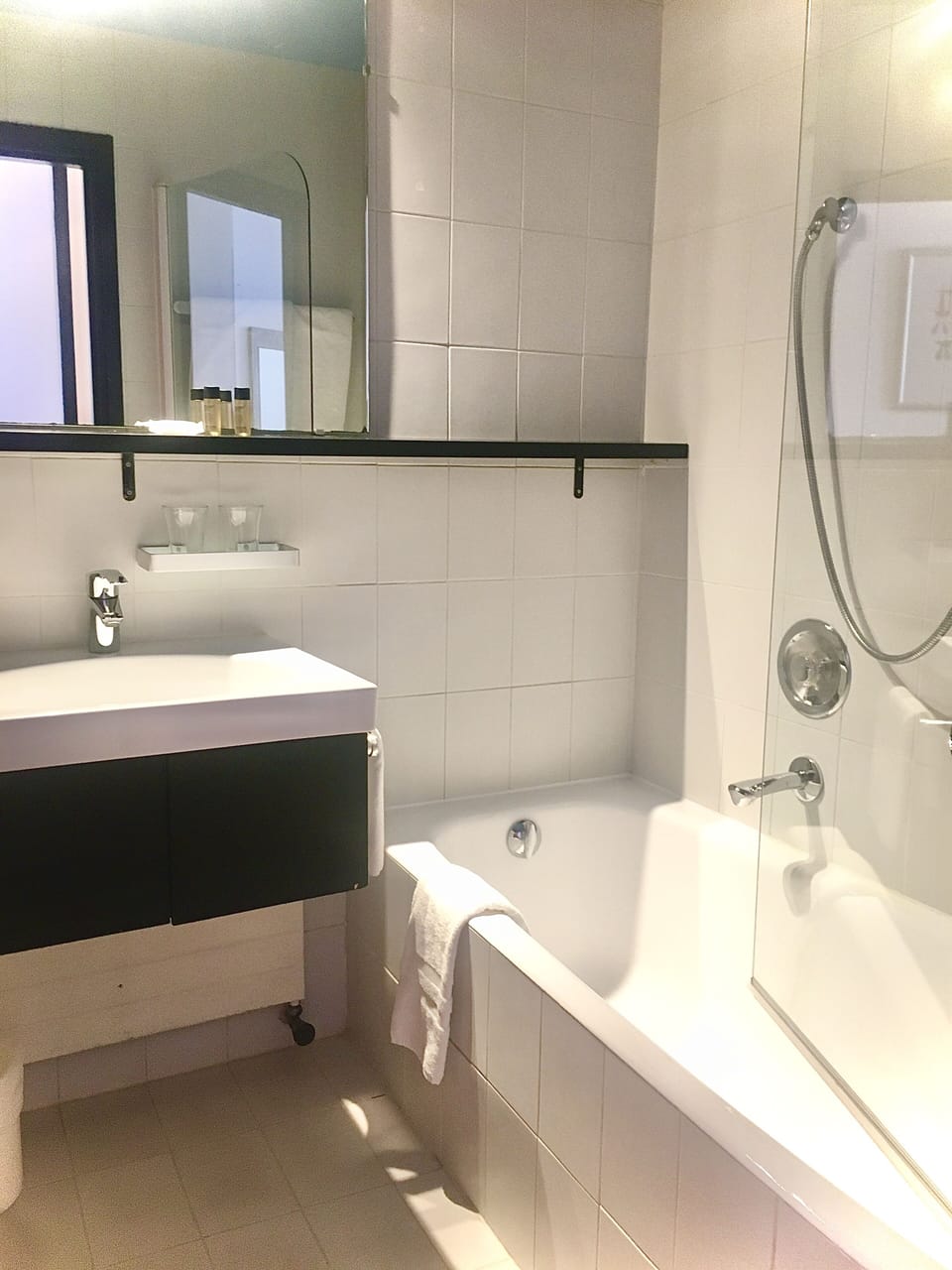 Superior Double Room, 1 Queen Bed, Terrace | Bathroom | Free toiletries, hair dryer, towels