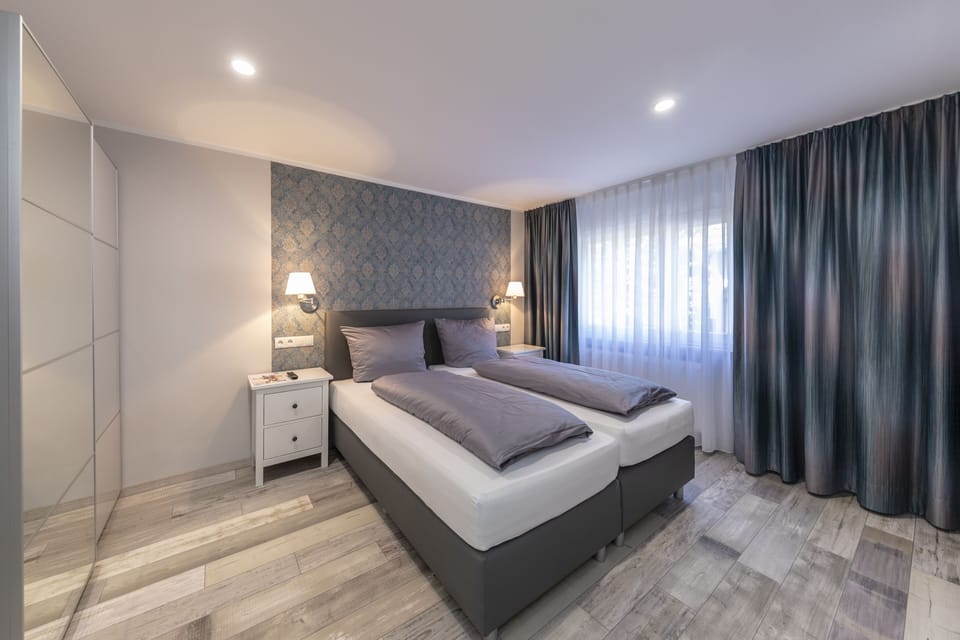 Business Double or Twin Room | Premium bedding, individually decorated, individually furnished, desk