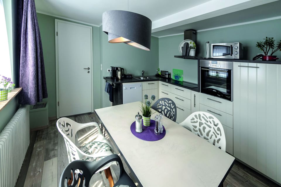 Stovetop, electric kettle