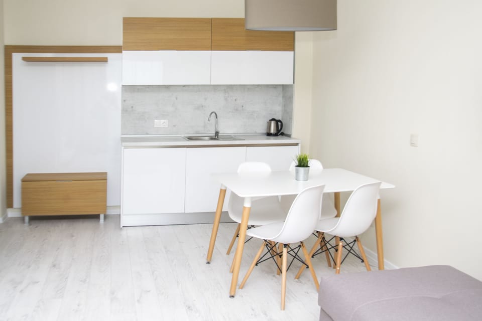 Apartment, 1 Bedroom, Sea View | Living area