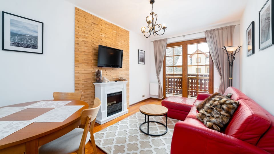 Apartment (1C/18) | Living area | Flat-screen TV