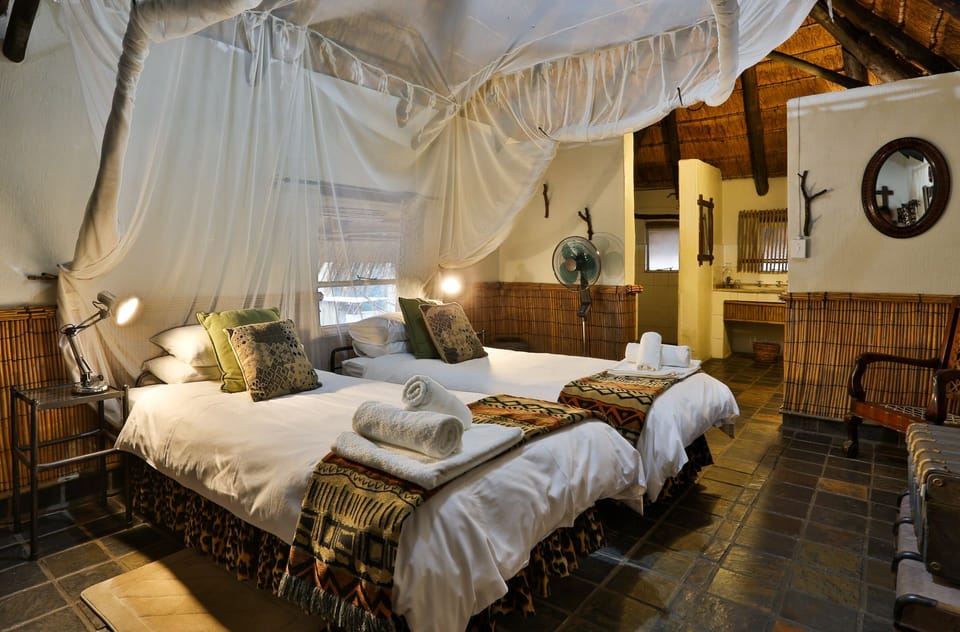 Standard Chalet | Bed sheets