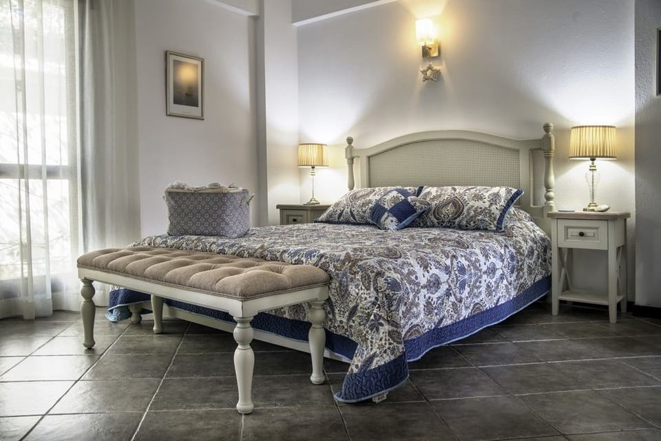 Family Room | Iron/ironing board, free WiFi, bed sheets