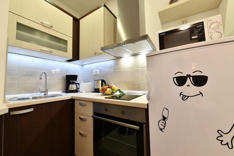 Superior Apartment  (Studio 2) | Microwave