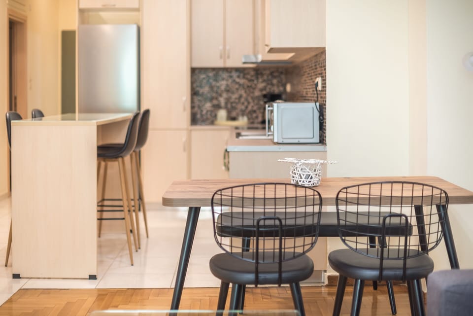 Luxury Apartment, Ground Floor | Private kitchen | Fridge, microwave, oven, stovetop