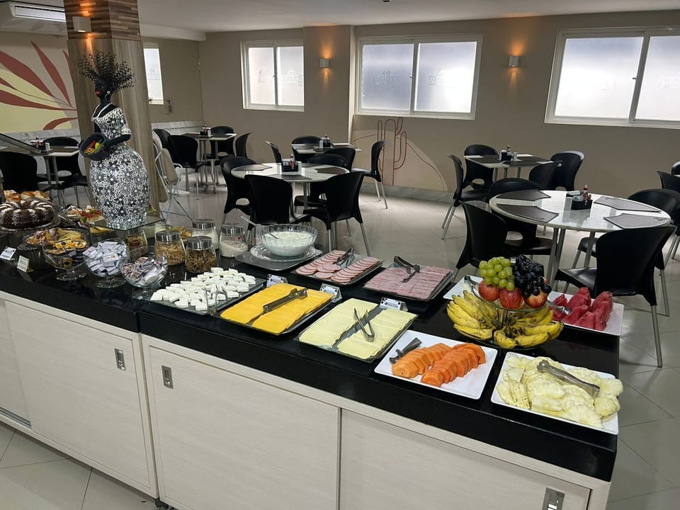 Free daily cooked-to-order breakfast