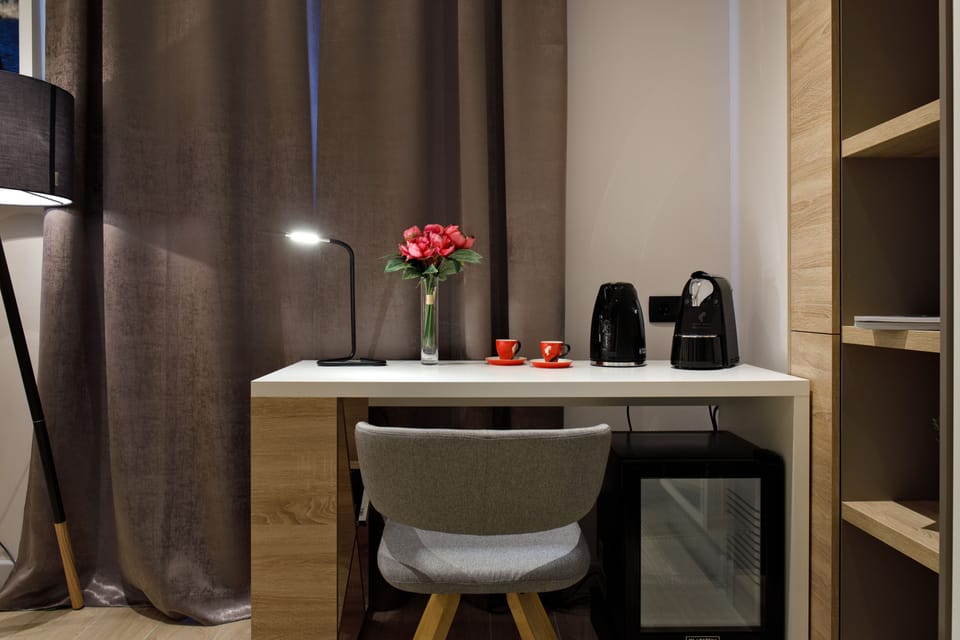 Superior Double Room, 1 King Bed | Premium bedding, down comforters, pillowtop beds, minibar