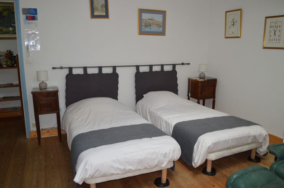 Chambres d'hotes Alain & Nicole Bed and Breakfast in Cognac