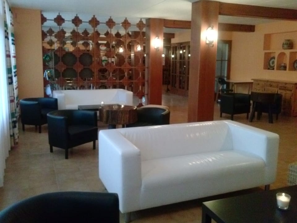 Payet Apartments 6-8 Personas Hotel in Baix Empordà