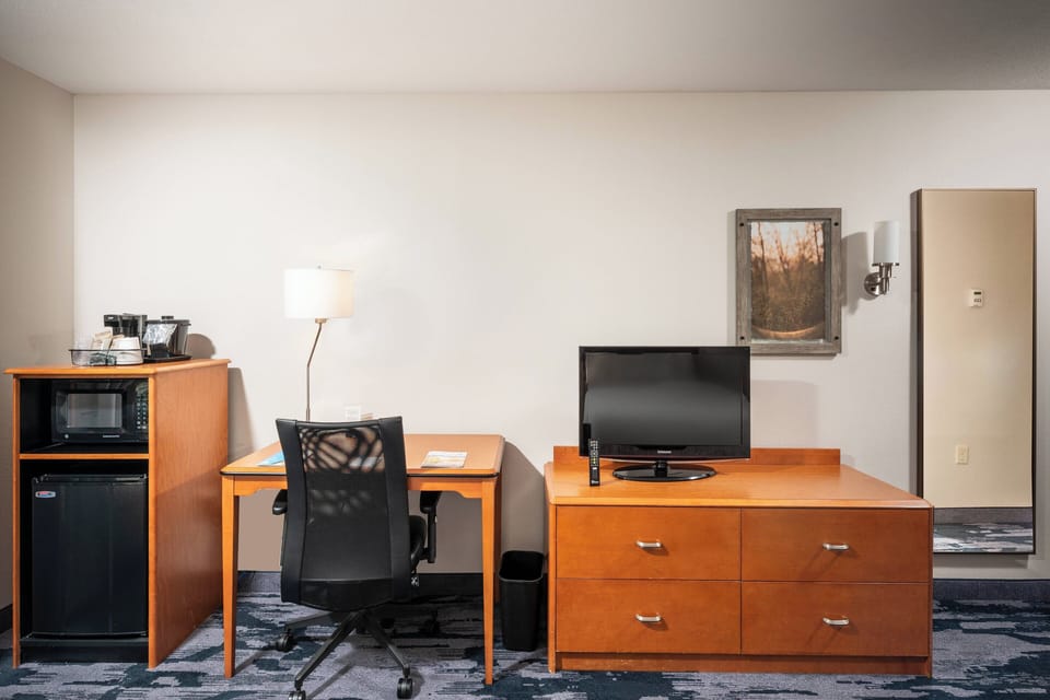 Desk, iron/ironing board, free cribs/infant beds, free WiFi