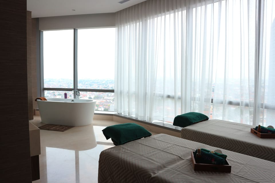 Mercure Jakarta Gatot Subroto Hotel in South Jakarta City