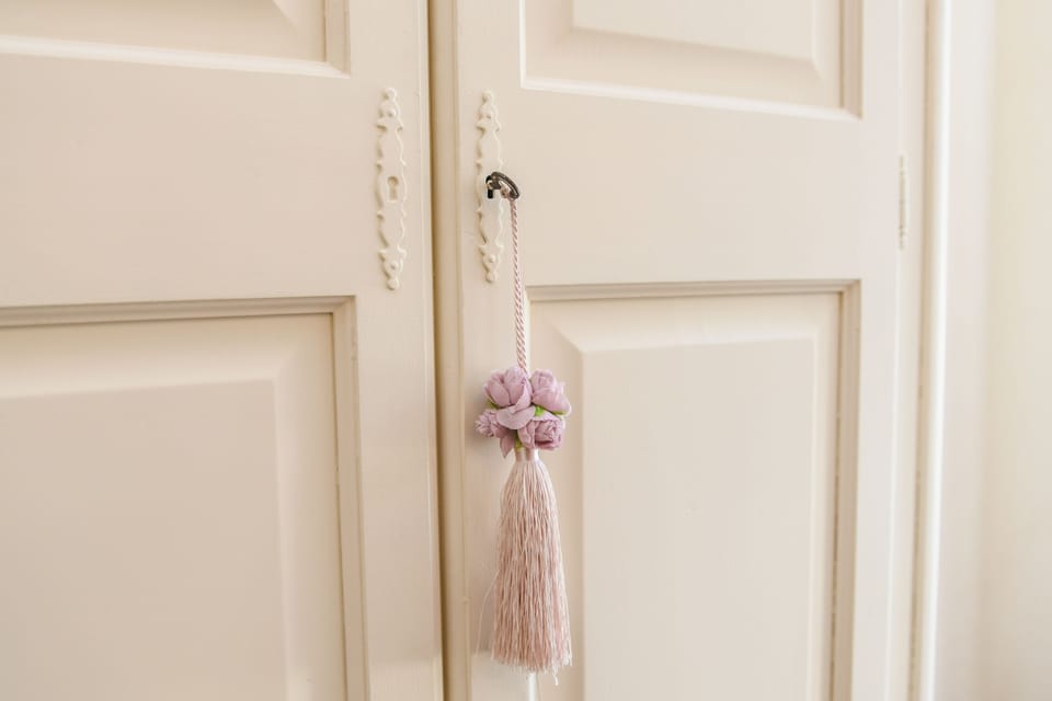 Junior Suite (202) | Interior detail