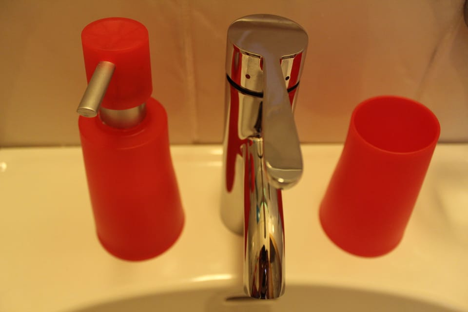 Standard Double Room | Bathroom amenities | Hair dryer, towels, toilet paper