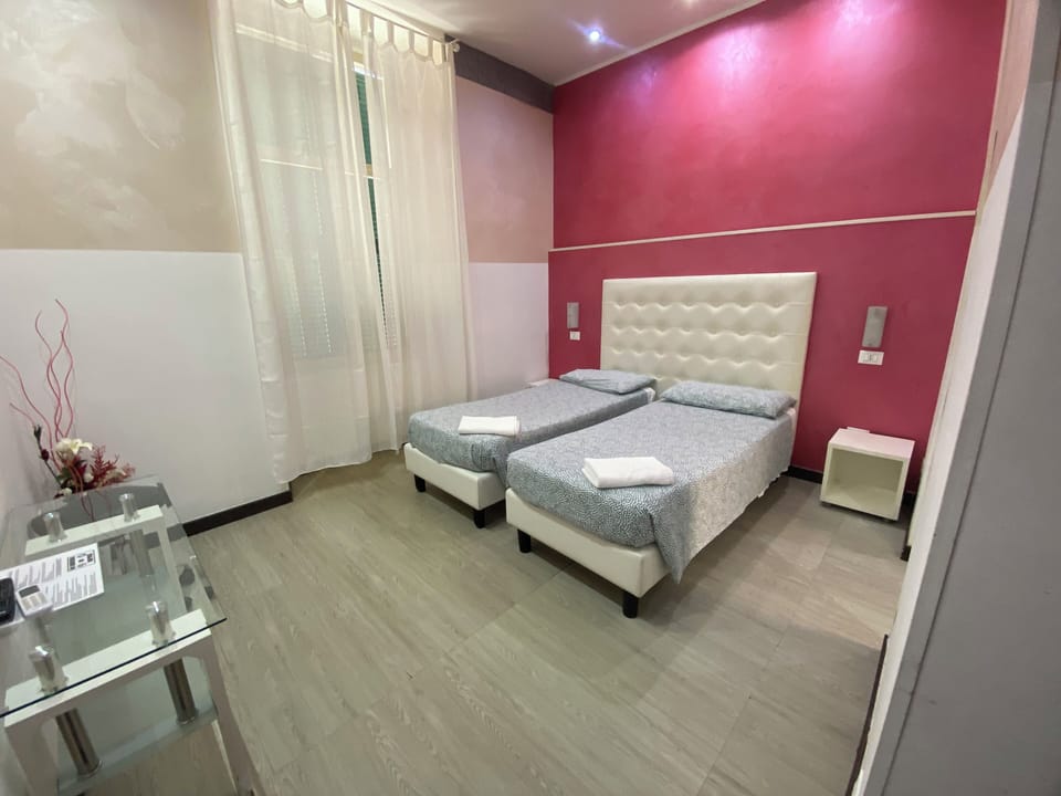 Standard Double Room | Egyptian cotton sheets, premium bedding, desk, soundproofing