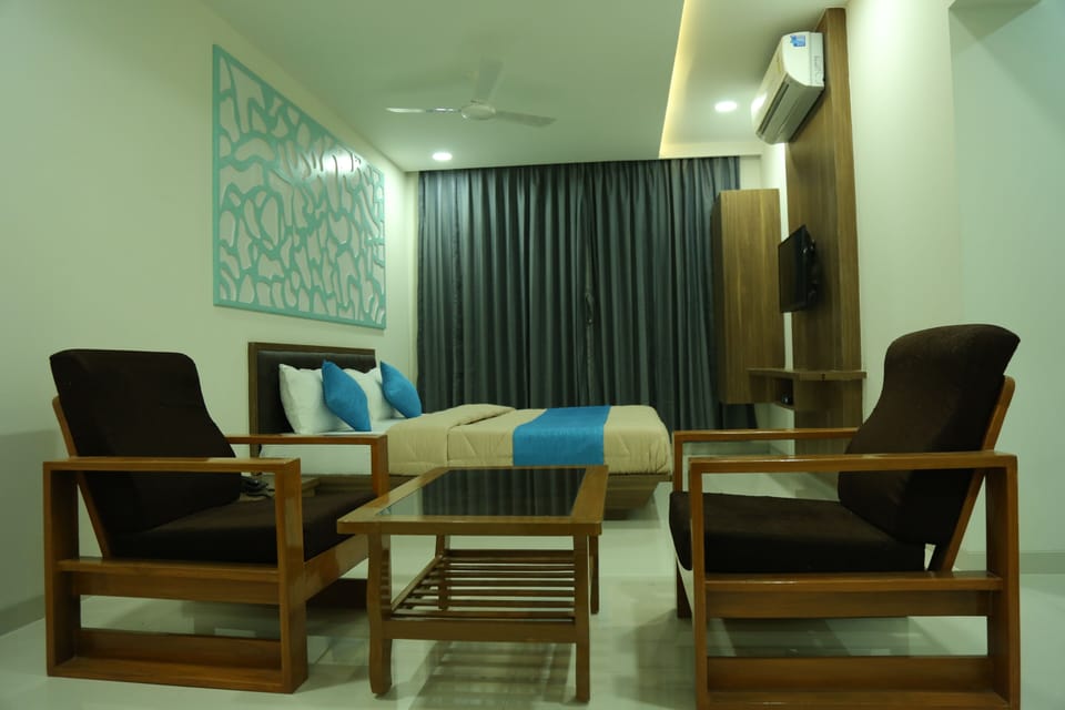Premium Double Room | Memory foam beds, individually decorated, desk, free WiFi
