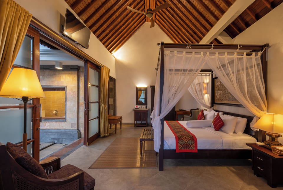 Exclusive Room, 1 Double Bed | Minibar, free WiFi, bed sheets