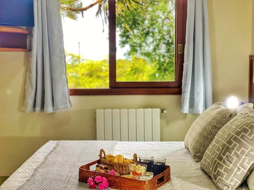 Deluxe Room, 1 Double Bed, City View | Hypo-allergenic bedding, minibar, blackout drapes, iron/ironing board
