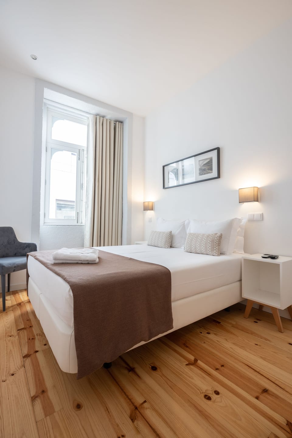 Double Room, 1 Double Bed | Individually decorated, individually furnished, desk, blackout drapes