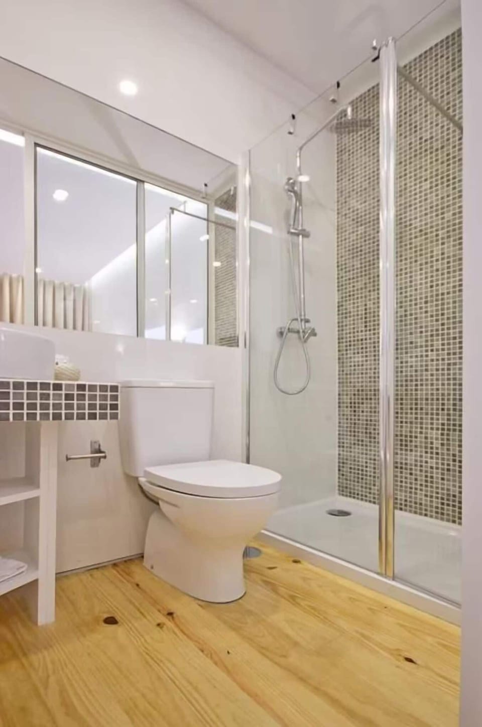MyStay Porto Bolhão Bed and Breakfast in Porto
