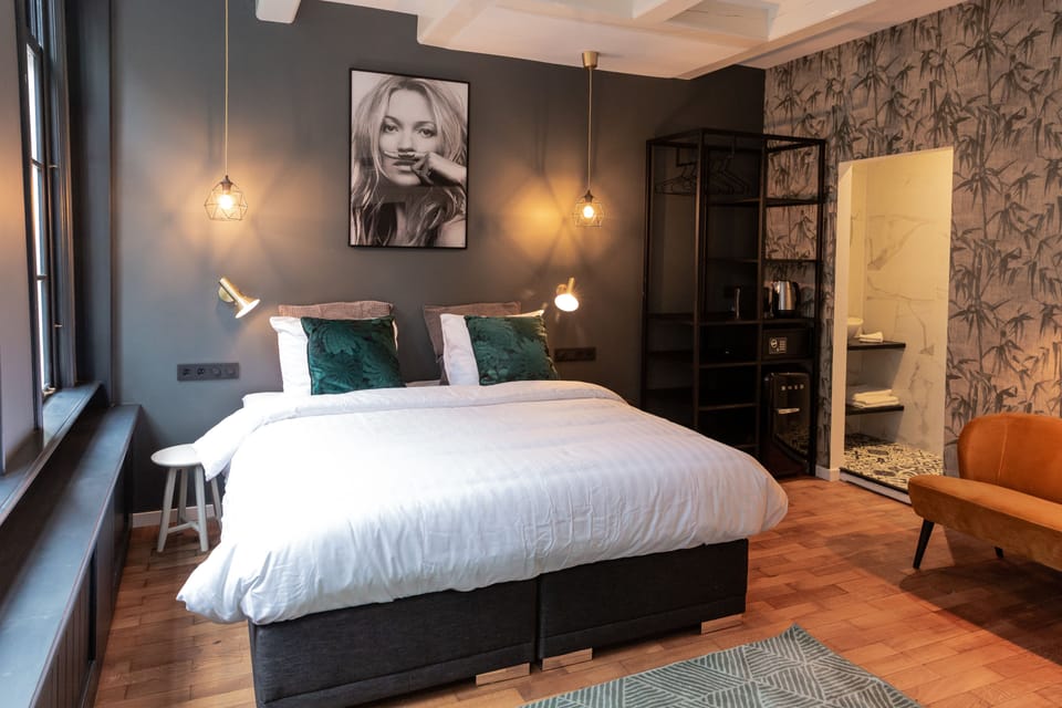 Double Room | 1 bedroom, premium bedding, pillowtop beds, minibar