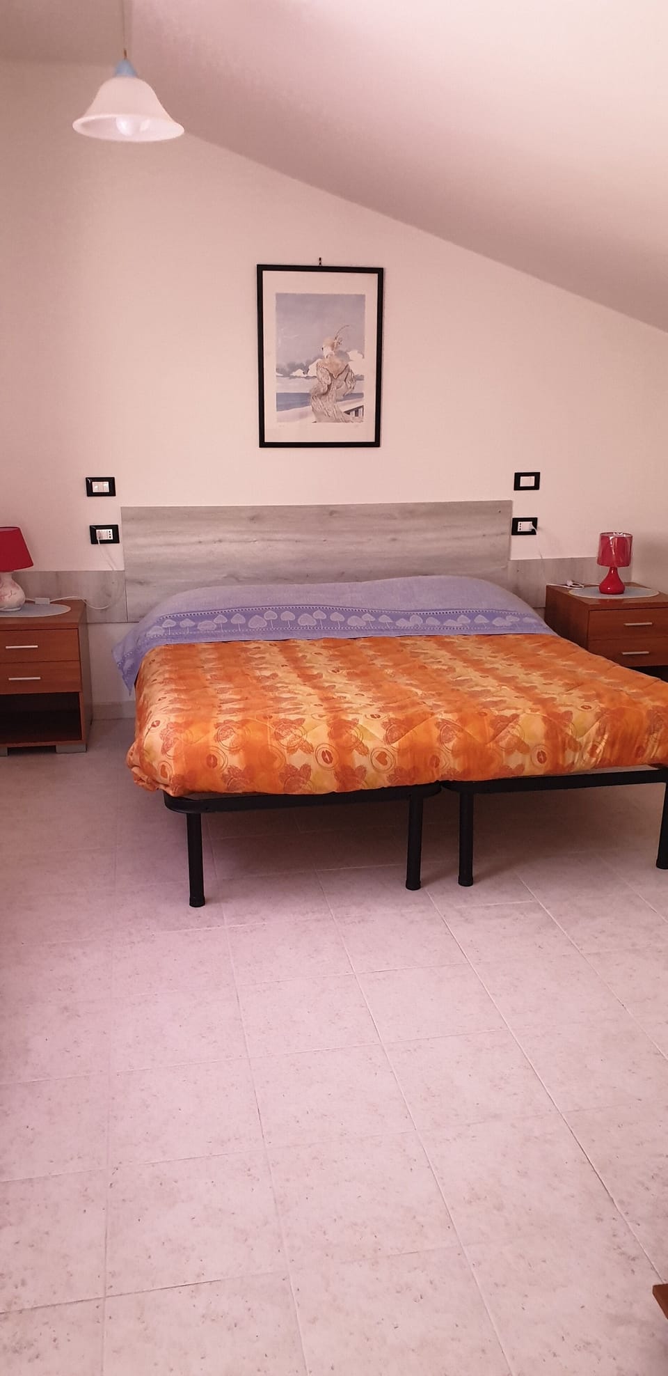 Classic Room | Desk, free WiFi, bed sheets