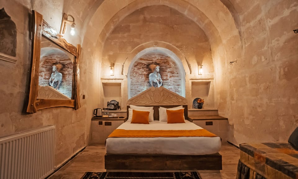 Romantic Suite | 1 bedroom, premium bedding, individually decorated