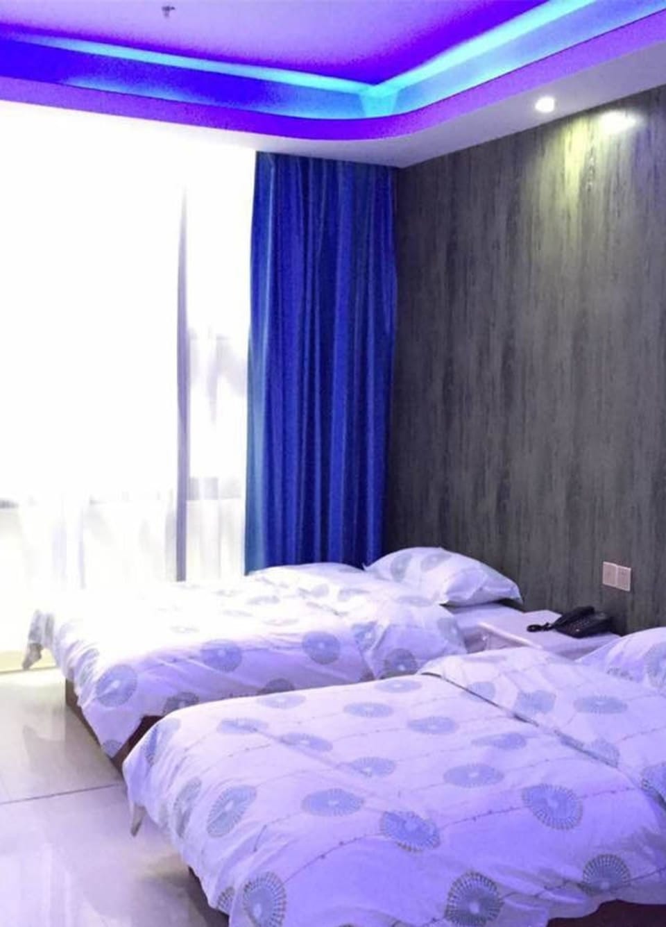 Deluxe Twin Room, Non Smoking | Desk, blackout drapes, free WiFi