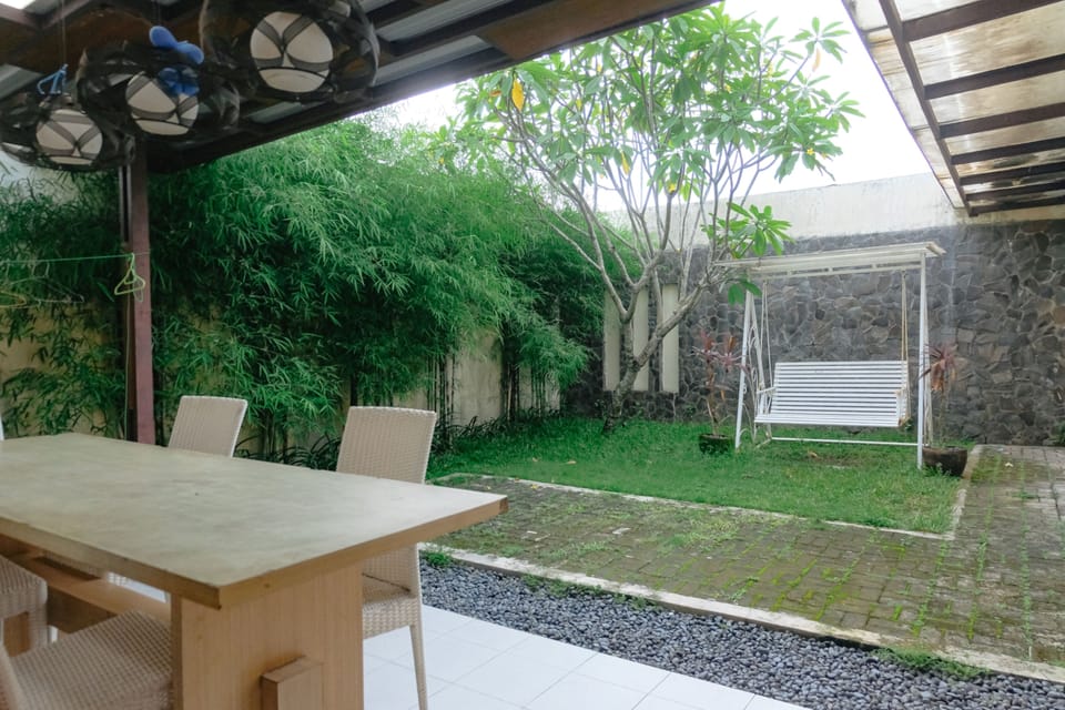 Family House, 3 Bedrooms | Garden