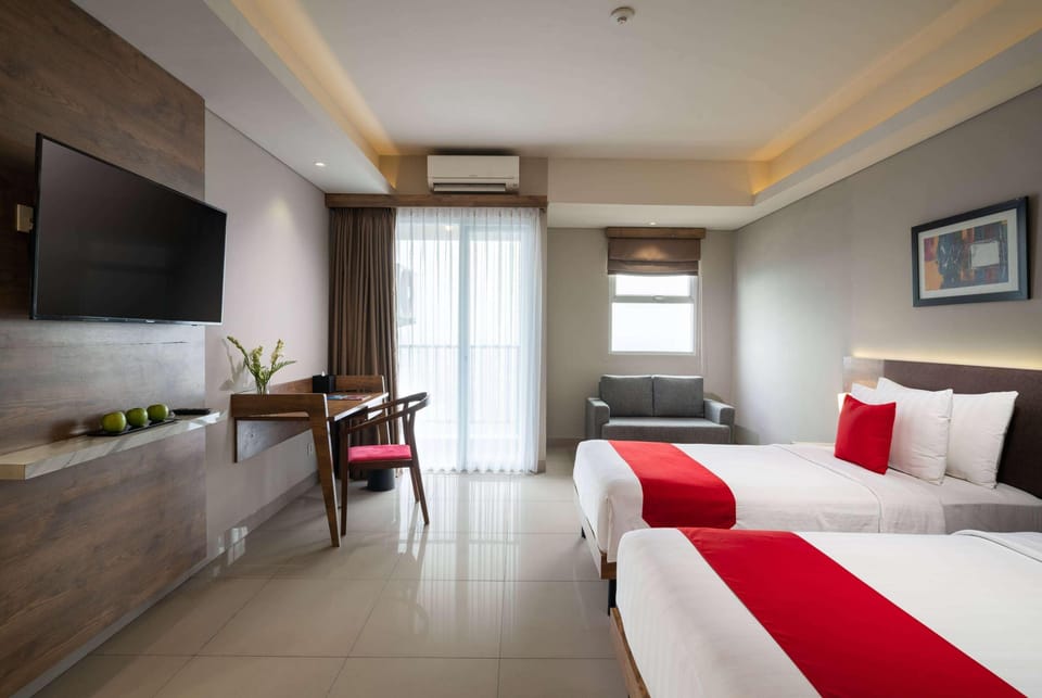 In-room safe, desk, laptop workspace, soundproofing