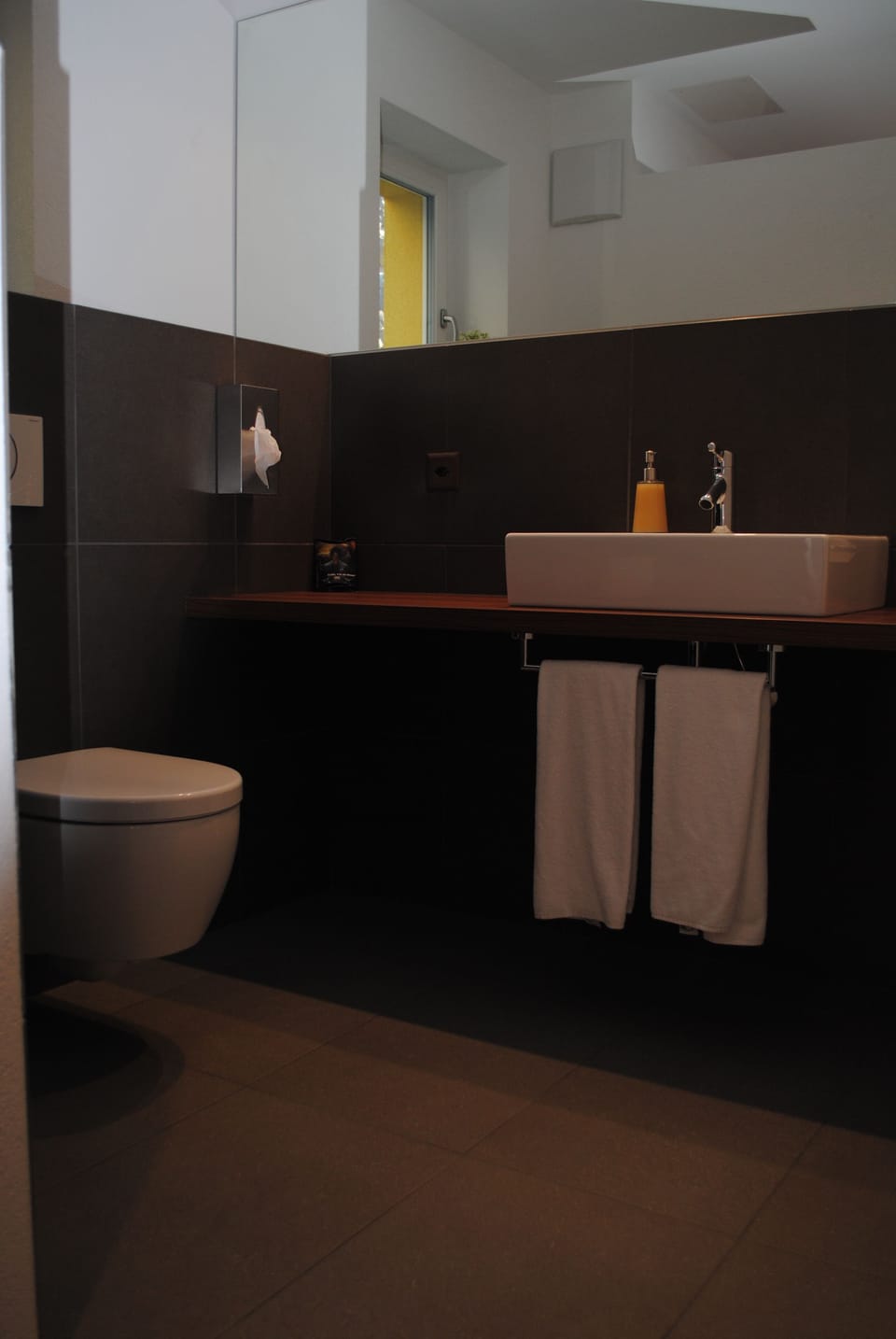 Suite | Bathroom sink