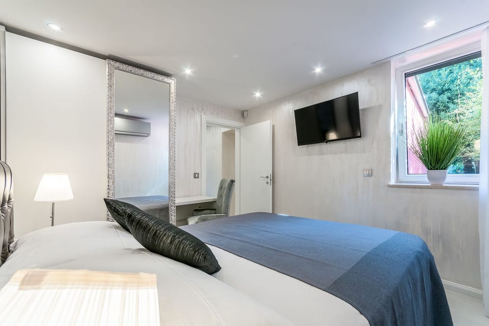 Villa | 2 bedrooms, iron/ironing board, free WiFi, bed sheets