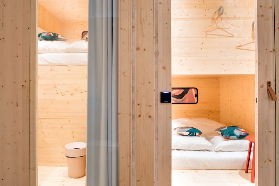 Double Unit Pod in Shared Dormitory (16 pods) | Hypo-allergenic bedding, in-room safe, soundproofing, free WiFi