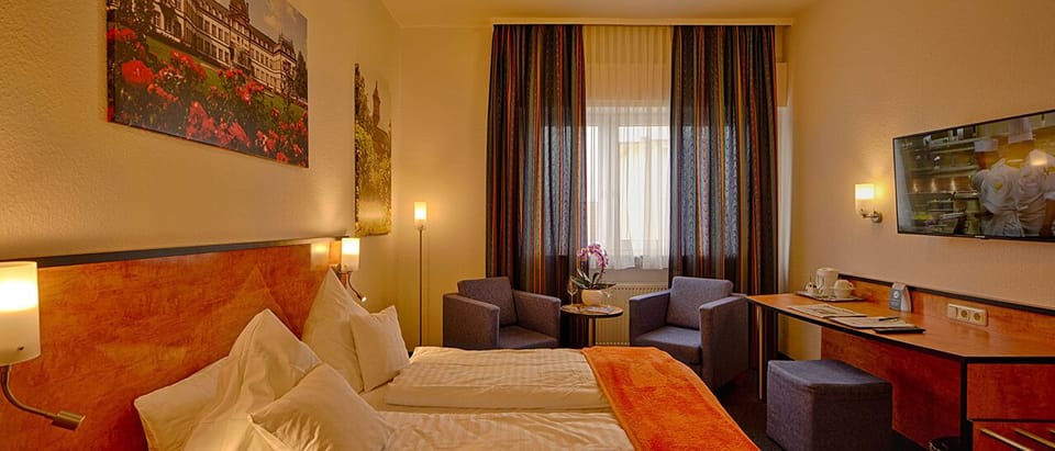 Double Room | In-room safe, desk, soundproofing, free cribs/infant beds
