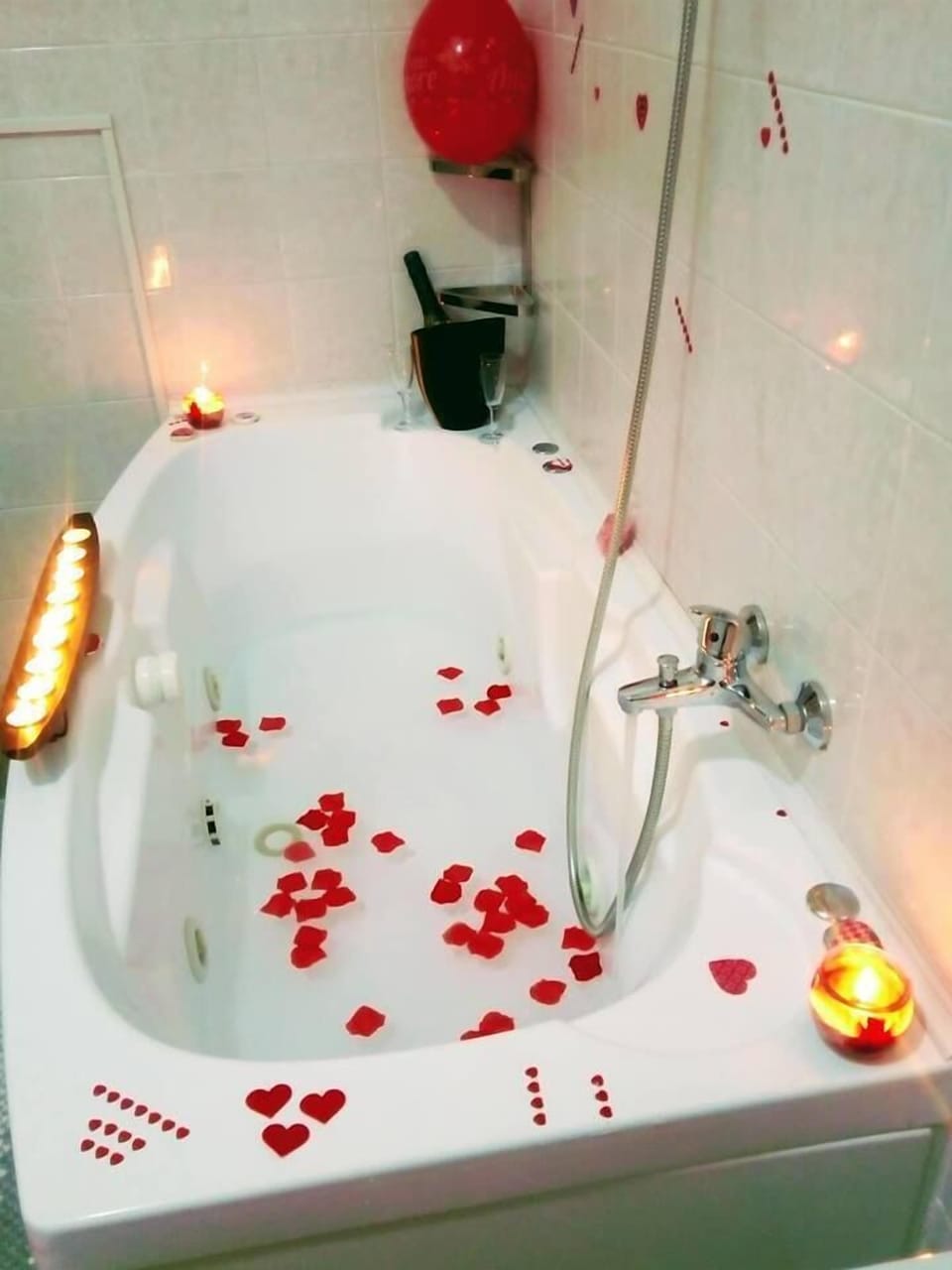 Deluxe Double Room, 1 Queen Bed | Jetted tub
