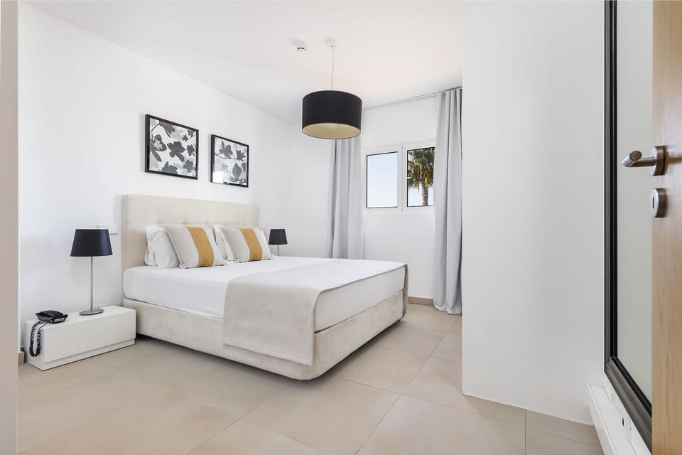Apartment, 1 Bedroom | In-room safe, individually furnished, iron/ironing board