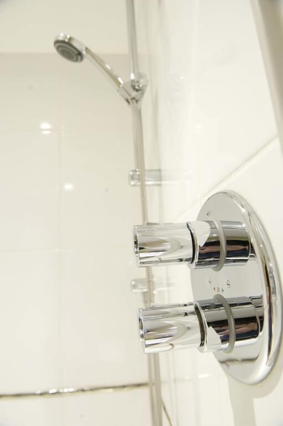 Individually decorated, individually furnished, soundproofing