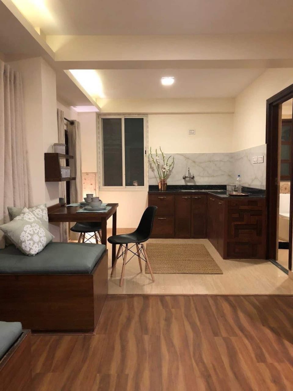 1 bedroom, hypo-allergenic bedding, Select Comfort beds