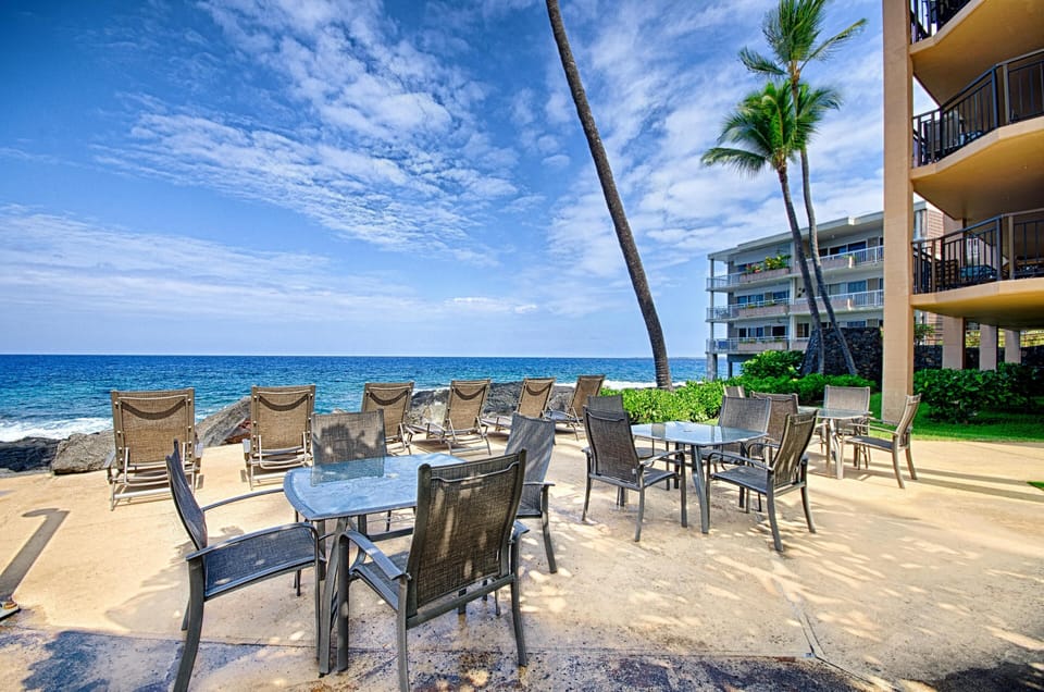 Condo, 1 Queen Bed (Kona Makai 2-102) | Outdoor dining