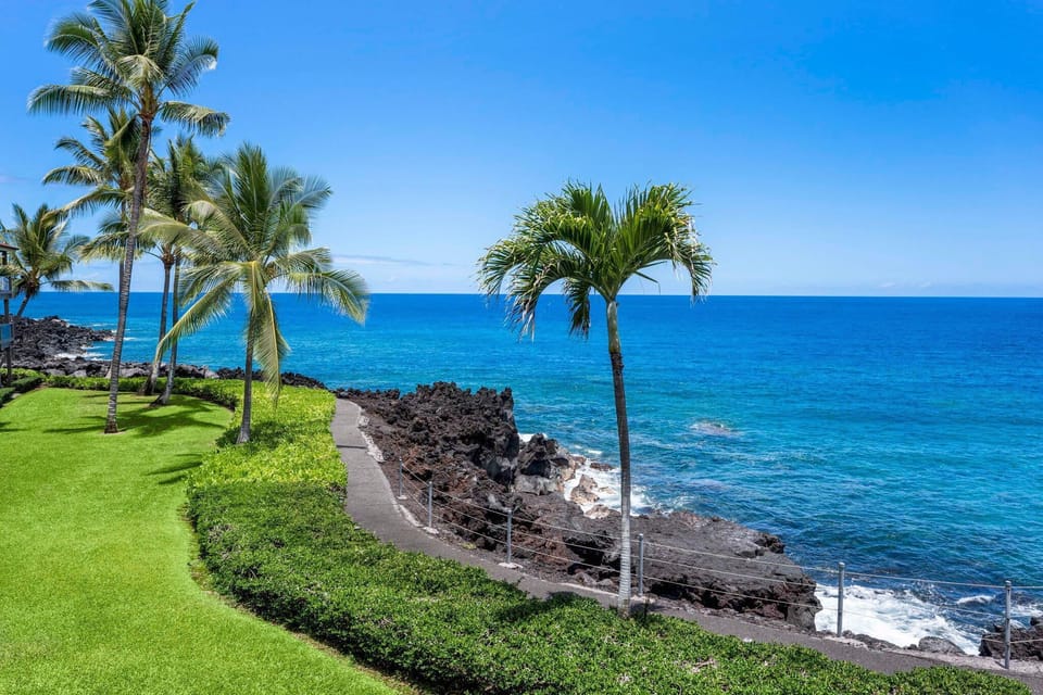 Condo, 1 Queen Bed (Keauhou Kona Surf & Racquet Club 3202) | Property grounds