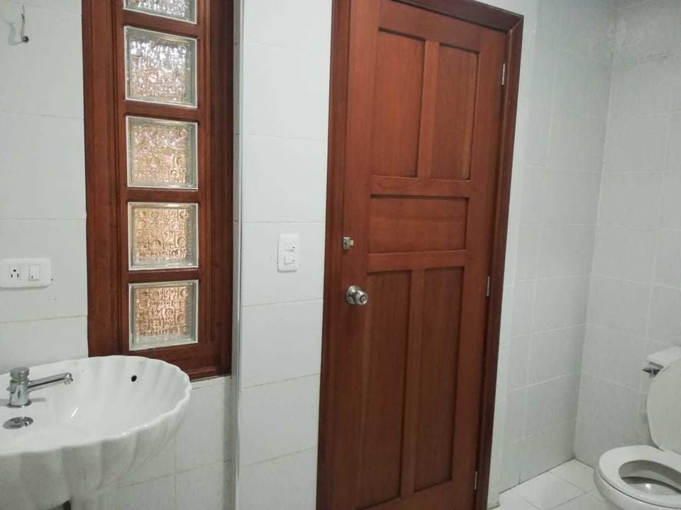 Double or Twin Room, 2 Twin Beds, Non Smoking | Bathroom | Shower, towels, soap, toilet paper
