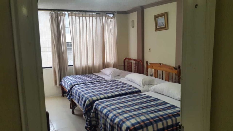 Triple Room, 3 Twin Beds, Non Smoking | WiFi (free), bed sheets