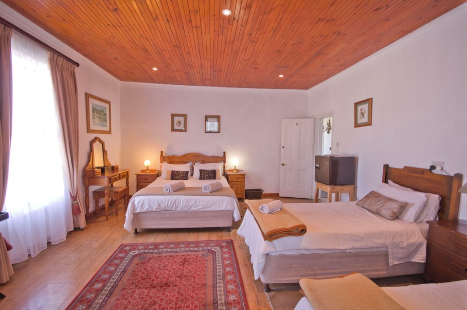 10 bedrooms, individually furnished, blackout drapes, free WiFi