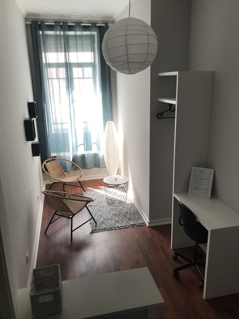 Superior Double Room, Shared Bathroom | Living area